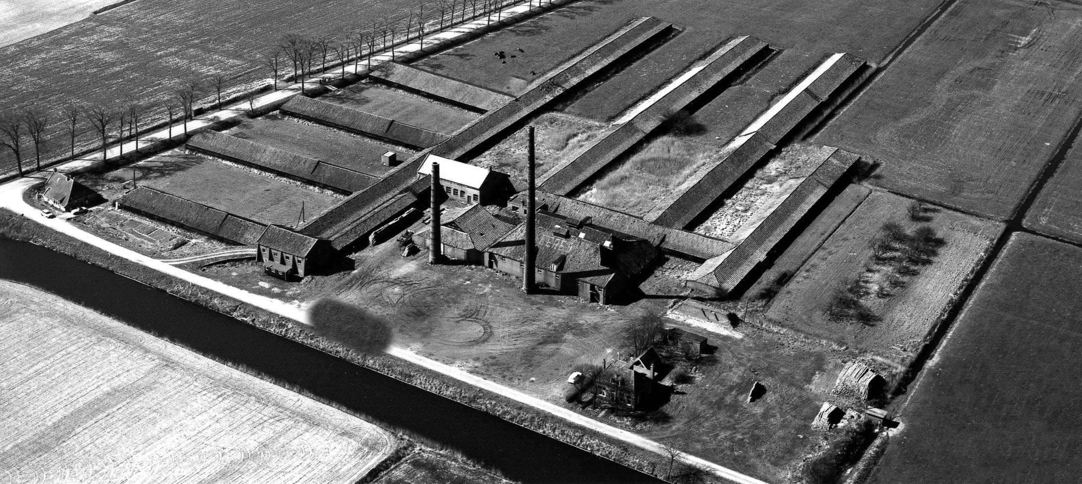 De fabriek in 1972.