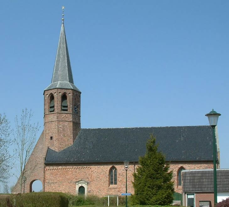De Antoniuskerk te Kantens.