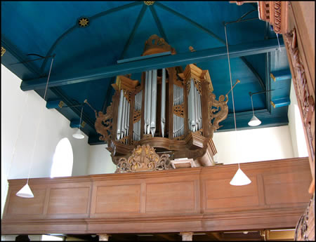 Het orgel in de kerk van Meeden. Foto: Wikpedia