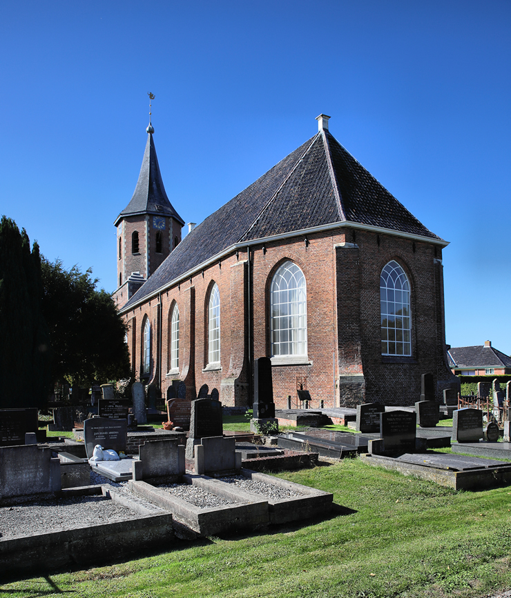 De kerk van Nieuwolda gezien van uit het zudoosten. Foto: © Harm Hofman.