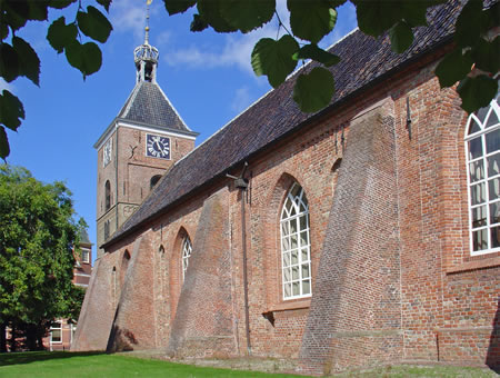 De Jacobikerk van Uithuizen