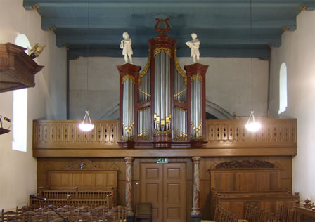 Het orgel in de kerk te Wirdum.