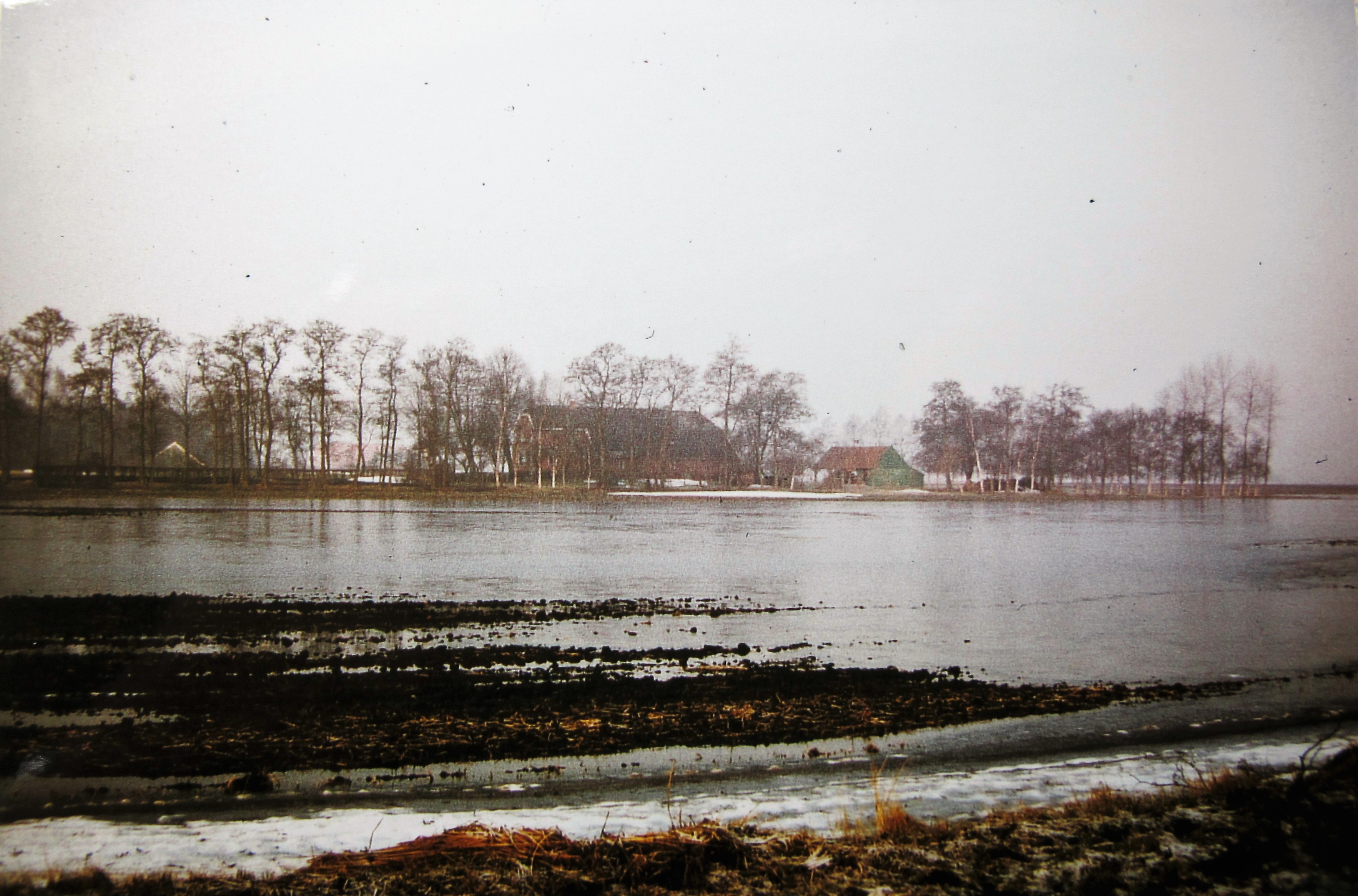 Meerland staat in die tijd in de wintermaanden vaak blank. Foto: ©J.P. Koers, Scheemda.