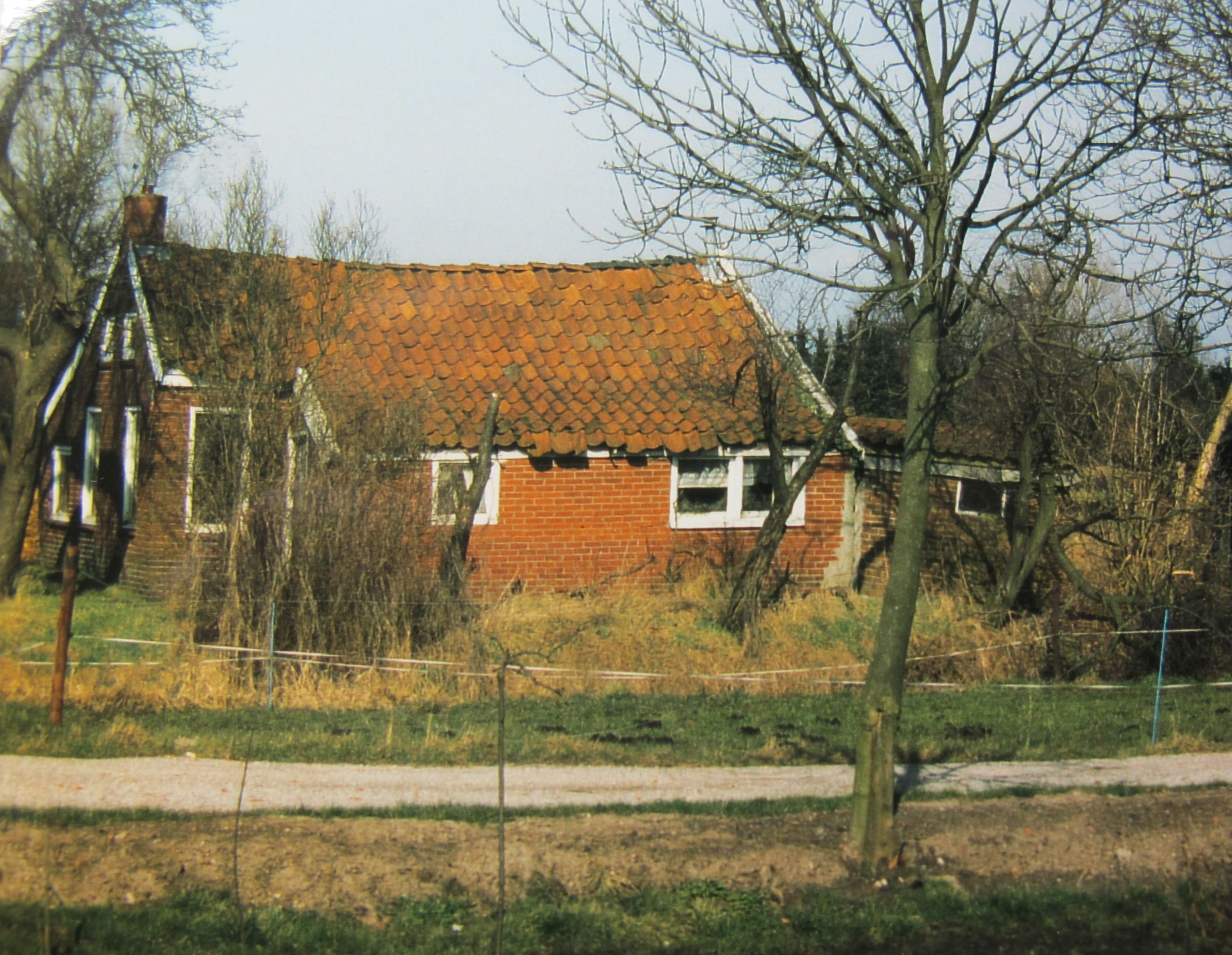 Woning van na de de invoering van de woningwet te Meerland. Deze woning is inmiddels geruimd. Foto: ©J.P. Koers, Scheemda.