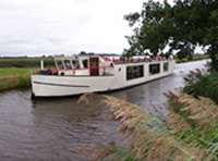 De rondvaartboot van Boei12 heet De Steendammer is ook te huur als partyboot. De boot vaart ook door andere watereren in de provincie.