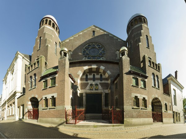 De synagoge in Groningen.