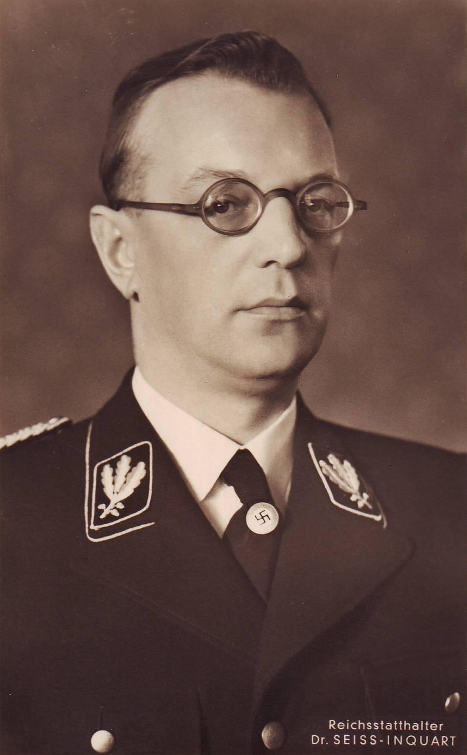 Portret van Dr. Arthur Seyss-Inquart, Oostenrijker, door Hitler als Reichskommissar benoemd in Nederland. Bron: Nationaal Archief. Licentie: Public Domain.
