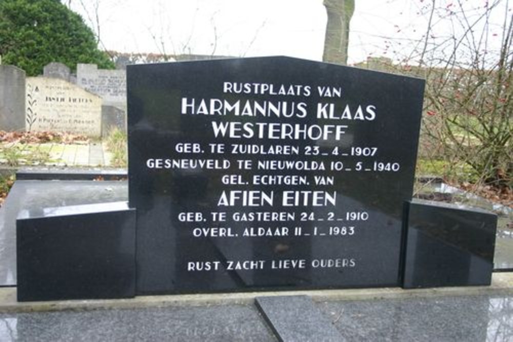 Laatste rustplaats van Harmannus Klaas Westerhoff en zijn echtgenote op de begraafplaats te Anloo.