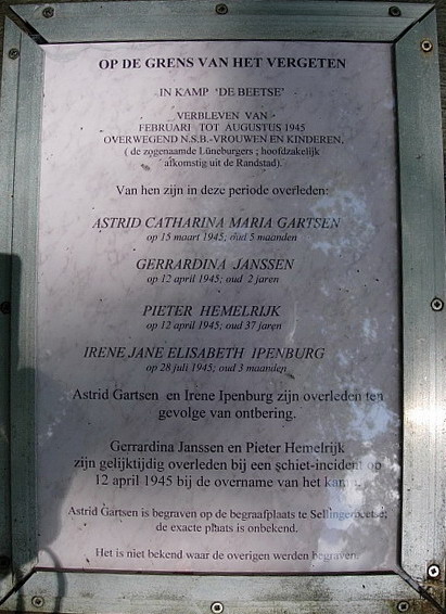 Herdenkingsborg van overledenen in het kamp tussen februari en augustus 1945, de zogenaamde Luneburgers, hoofdzakelijk afkomstig uit de Randstad.